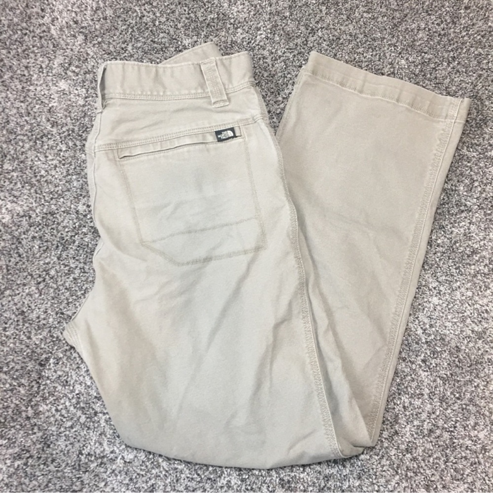 The North Face Pants Men's size 30 Short